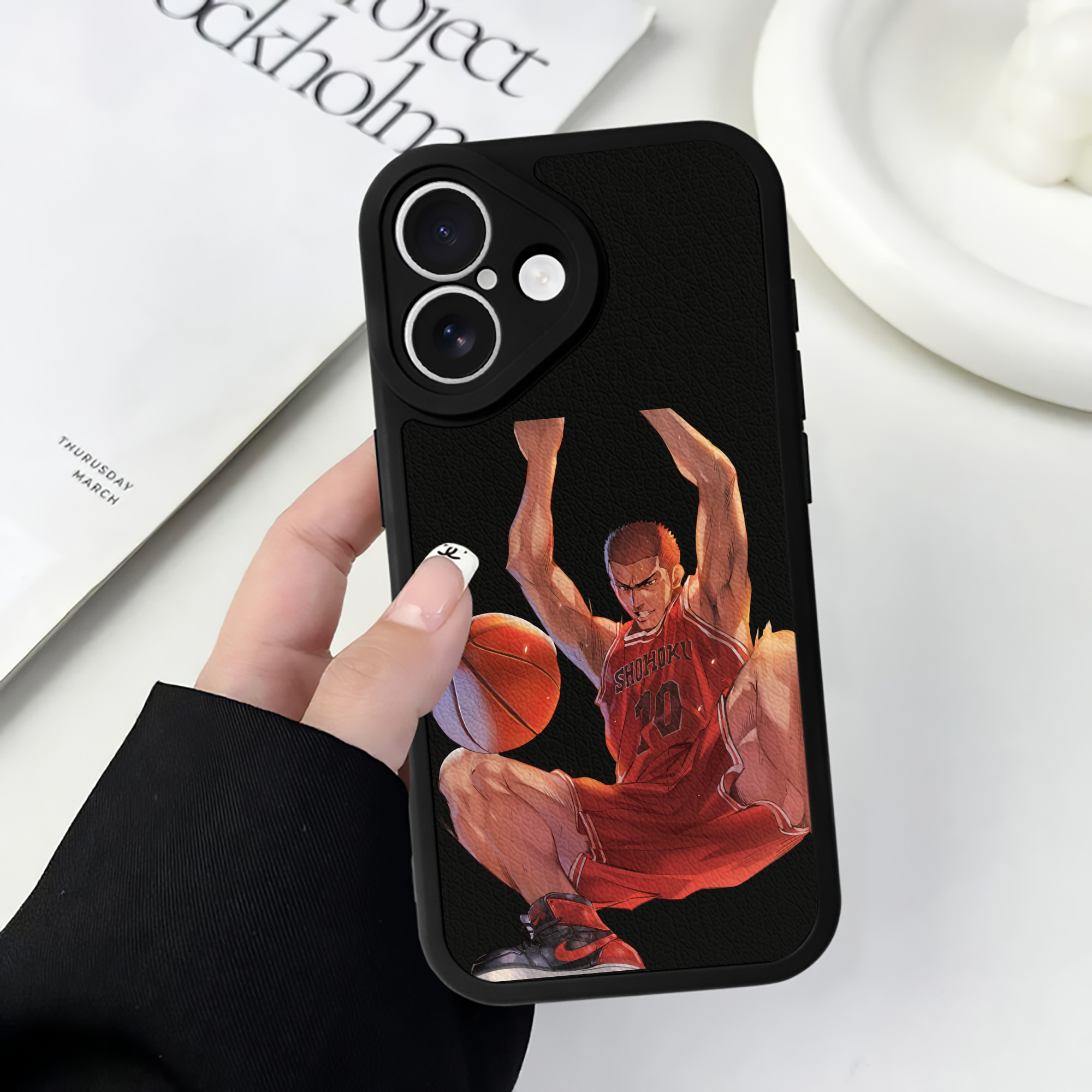 （画像用） SLAM DUNK／スラムダンク 【iPhone 16シリーズ対応】シリコンスマホケース（レザー調） 材質：シリコン